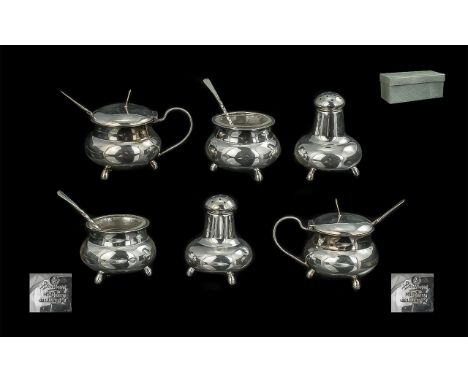 A Fine Quality Sterling Silver 6 Piece Cruet Set Of Small Proportions - All Marked To Base Sammy - Hong Kong - Sterling. All 