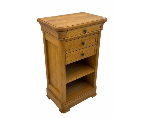 Clemence Richards - oiled oak pedestal shelf and drawer unit, fitted with three drawersDimensions: Height:&nbsp;85cm&nbsp; Le