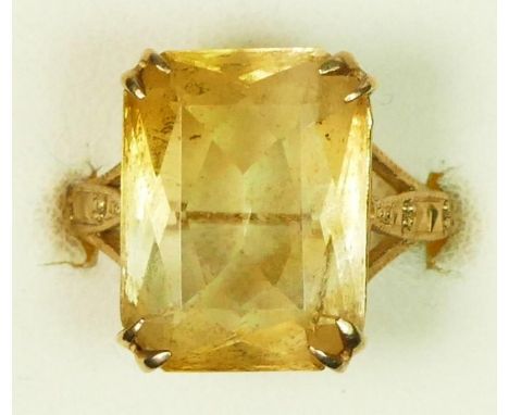 A 9ct gold and rectangular citrine set dress ring, 16 x 12mm, N, 4.5gm 