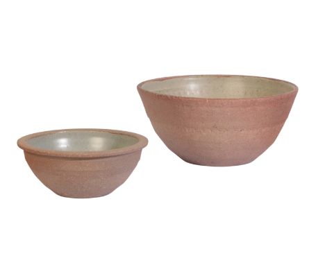 *RICHARD BATTERHAM (1936-2021): A STONEWARE BOWLthe interior decorated with a green ash glaze, with chatter bands, unsigned, 