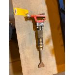 Universal-Tool Chipping Hammer, 90 PSI