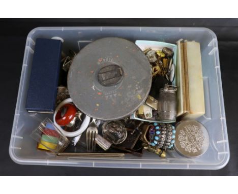 Assorted items including enamelled badges and pins, Civil Defence Corps, Women's YMCA Auxiliary etc, Fenton miniature souveni