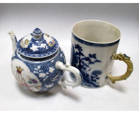 A late 18th/early 19th century tea pot, cover and mug, the first painted with quatrefoil famille rose figure reserves on a bl