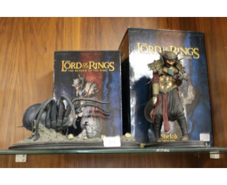 TWO BOXED SLIDESHOW WETA COLLECTIBLES LORD OF THE RINGS, RETURN OF THE KING POLYSTONE STATUES "SHELOB" AND "HARADRIM SOLDIER"