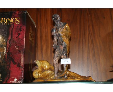 A BOXED LIMITED EDITION SIDESHOW WETA COLLECTIBLES LORD OF THE RINGS - THE TWO TOWERS, 'NEWBORN URUK - HAI' POLYSTONE STATUE 