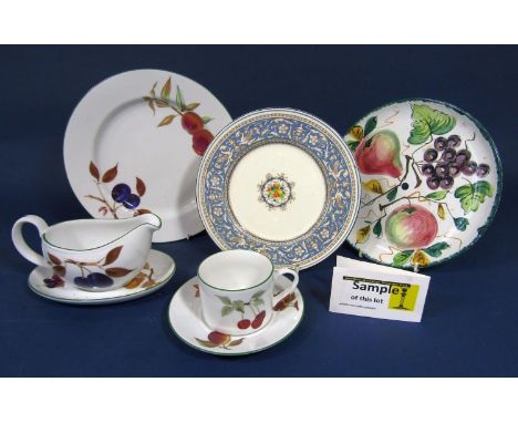 A collection of Royal Worcester Evesham Vale pattern dinnerwares, comprising eleven dinner plates, eleven dessert plates, ele
