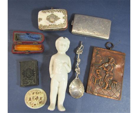 A collection of interesting bijouterie items to include Edwardian silver engine turned cigarette case, Frozen Charlotte porce