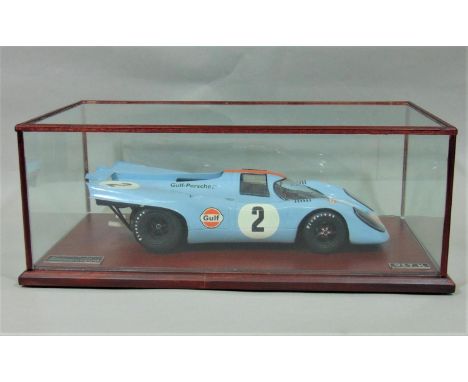 Static kerbside model Gulf Porsche 917 Formula 1 Sports Prototype 1970 racing car,  hand made by Classic Models Museum, in di