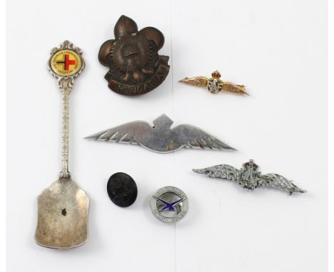 A yellow metal and enamel RAF sweetheart brooch, a further metal and enamel sweetheart brooch, Air Force Buttons and a commem