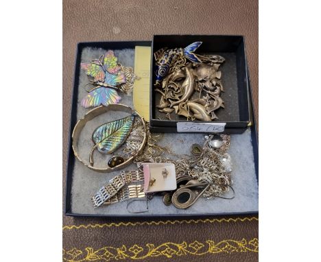 Collection of assorted Silver Jewellery to include Bangle, Bracelet etc 