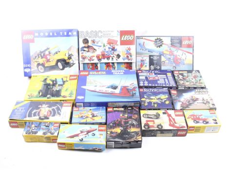 An assorted collection of Lego sets. Comprising a good range of kits including System and Model Team etc, appear complete but