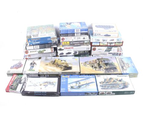 An assortment of mainly military related model kits. Featuring Airfix and Heller, with tanks and planes etc, all boxed, qty 3