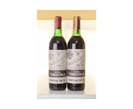 R. López de Heredia Rioja Gran Reserva Viña Tondonia 1961 2 bts IN BOND 