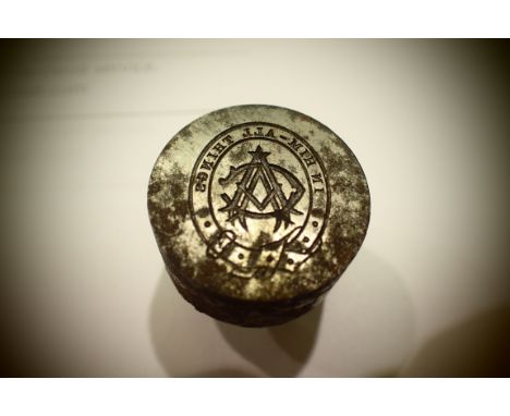 Small Masonic seal. P&amp;P Group 1 (£14+VAT for the first lot and £1+VAT for subsequent lots) 