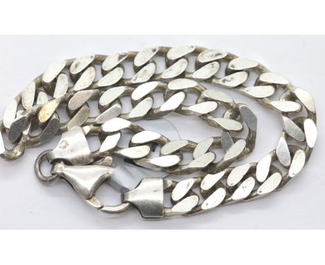 Gents silver mint condition curb bracelet. P&amp;P Group 1 (£14+VAT for the first lot and £1+VAT for subsequent lots) 