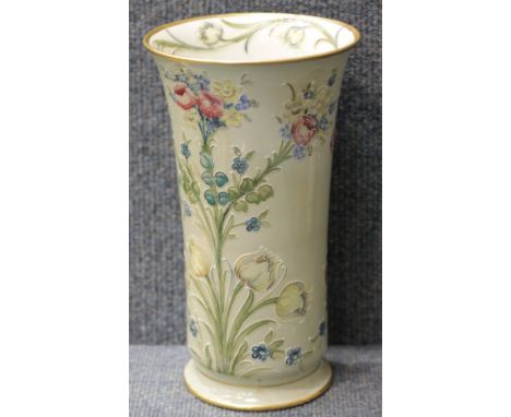 Moorcroft Macintyre vase in the Celadon Poppies pattern. Signed W Moorcroft with Macintyre stamp. H: 34 cm. P&P Group 2 (£18+