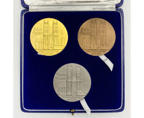 WESTMINSTER ABBEY, 900TH ANNIVERSARY, 1965, SET OF THREE MEDALS INCLUDING22CT GOLD - 127g925 SILVER - 80gBRONZESIZE OF EACH M