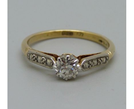 An 18ct gold, diamond solitaire ring, 2.7g, N 