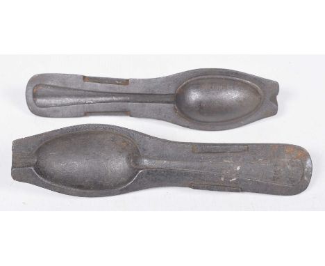 A 19th Century cast iron casting spoon mouldThe two section mould with spoon indents, 20cm long.   CONDITION REPORT:  Lot 126