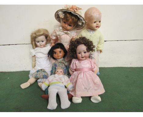 Assorted dolls including Heuback Koppelsdorf bisque head example