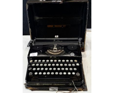 Seidel & Naumann.Dresden Erica typewriter 