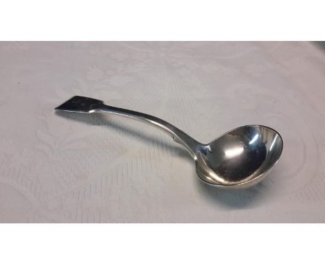 London silver gravy ladle by Joseph & Albert Savory, dated 1838, 17cm long 