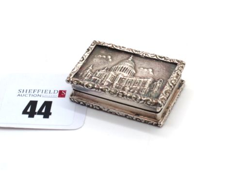 A Hallmarked Silver St. Paul's Cathedral Snuff Style Box, CJ Vander, London 1993, detailed in relief and engine turned, withi
