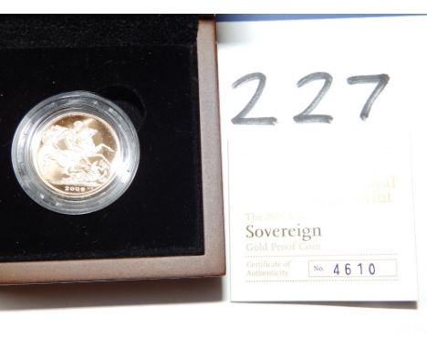 A 2009 proof gold sovereign in case with certificate.