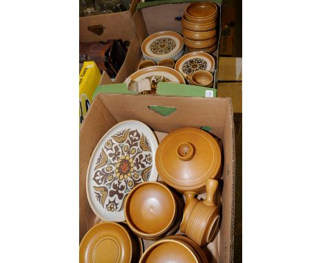Large selection of Langley dinner service including dinner plates, tea plates, side plates, soup bowls, lidded tureen etc in 