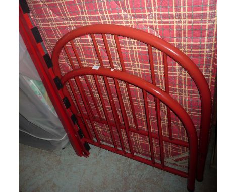 Single bed with metal frame 