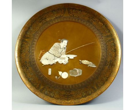 A FINE QUALITY JAPANESE MEIJI PERIOD GOLD LACQUER AND IVORY ONLAID CHARGER, the ivory onlay depicting a fisherman and a turtl