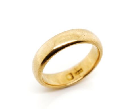 Australian 18ct yellow gold ring with partial rubbed mark likely for Rollason and a 18ct mark. Approx weight 6 grams, ring si