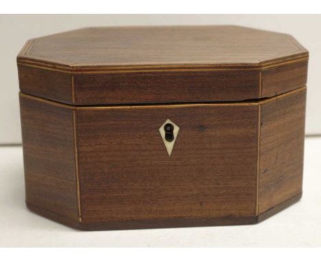 George III octagonal mahogany tea caddy inlaid with boxwood and ebony, 17.5cm wide, 12cm deep, 10cm high approx