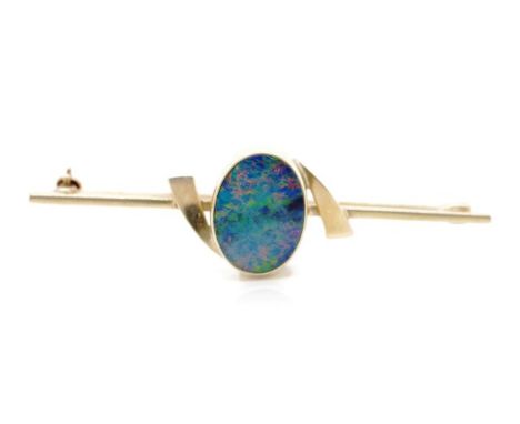 Opal doublet and 9ct yellow gold brooch marked 9ct. Approx weight 3.2 grams