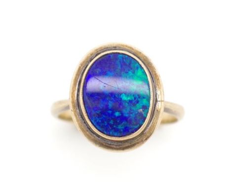 9ct yellow gold and opal triplet ring marked 9c. Approx weight 2.4 grams, ring size K