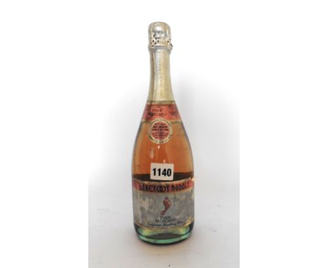 6 bottles of Barefoot Bubbly Pink MoscatoCalifornia Sparkling wine 75cl Note some damage to labels.