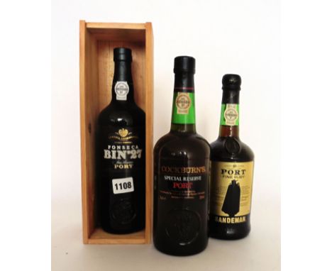 3 various bottles of Port, 1x Fonseca Bin 27 Fine Reserve with box 20% 75cl, 1x Sandeman Fine Ruby 70cl & 1x Cockburn's Speci