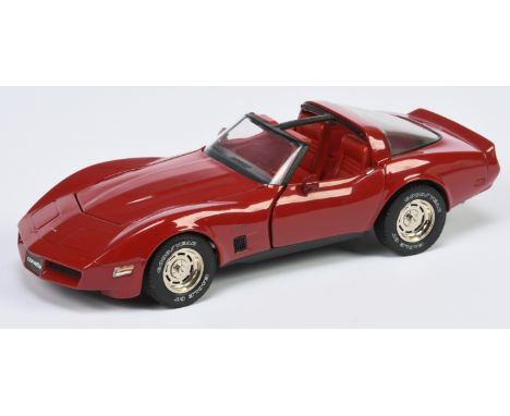 Franklin Mint B11XK50 1/24th scale 1982 Corvette with FM Certificate of Authenticity - Near Mint to Mint in generally Fair to