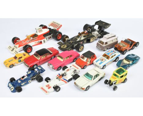 Corgi - a group of loose model cars and racing cars including 420 Ford Thames 'Airborne' Caravan, Whizzwheels - Mulliner Park
