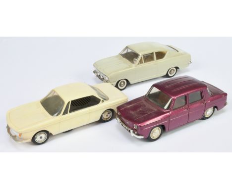 A group of 1/20 scale plastic model cars (1), Gama - Opel Cadette coupe, (2) Echelle - Renault R8, (3) Trix Radio - BMW (batt