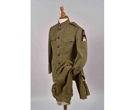 US- Vareuse M-1918 en drap de laine d’un sergent artilleur de la First Army. Disques de col US et artillerie. Insigne de grad