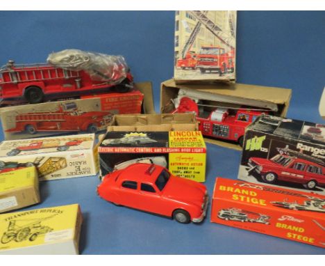 BOXED METTOY BIG POLLY FIRE ENGINE, boxed Lincoln International Jaguar ambulance, boxed Burago Range Rover airport fire engin