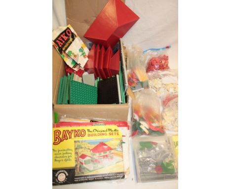 A selection of various Bayko building kits together with instruction manuals, etc