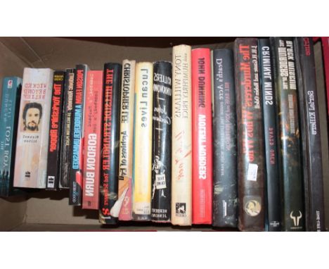 Various crime and murder related volumes including The Murderer's Who's Who, Criminal Minds, Serial Killers etc.