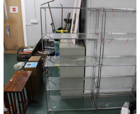 Freestanding metal shelf unit with glass shelves, height 160 cm, width 80 cm, depth 40 cm