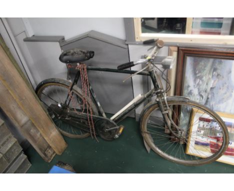 Vintage Raleigh Superbe gentleman's bicycle
