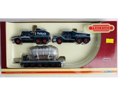 Corgi Trackside DG198000 Scammell Gift Set - Boxed P&amp;P Group 2 (£18+VAT for the first lot and £2+VAT for subsequent lots)