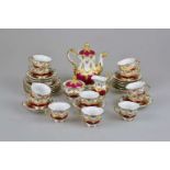 Meissen, Mokkaservice, "B-Form", Purpur und Vollgold