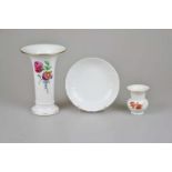 3 Teile KPM, 2 Vasen und eine Schale