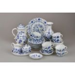 Meissen, Service-Teile, 31 Stück, Zwiebelmuster